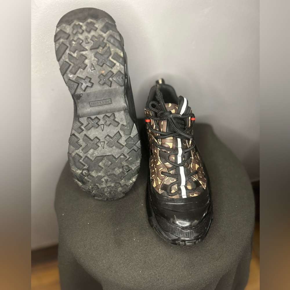 Burberry Monogram Print E-Canvas - image 5